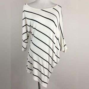 BCBGMAXAZRIA super stretch white/black stripe slouchy asymmetric top. Medium.